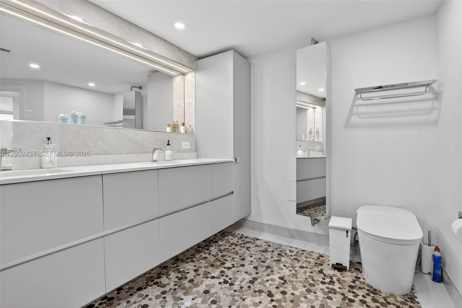 3000 Island Blvd #2404, Aventura FL 33160