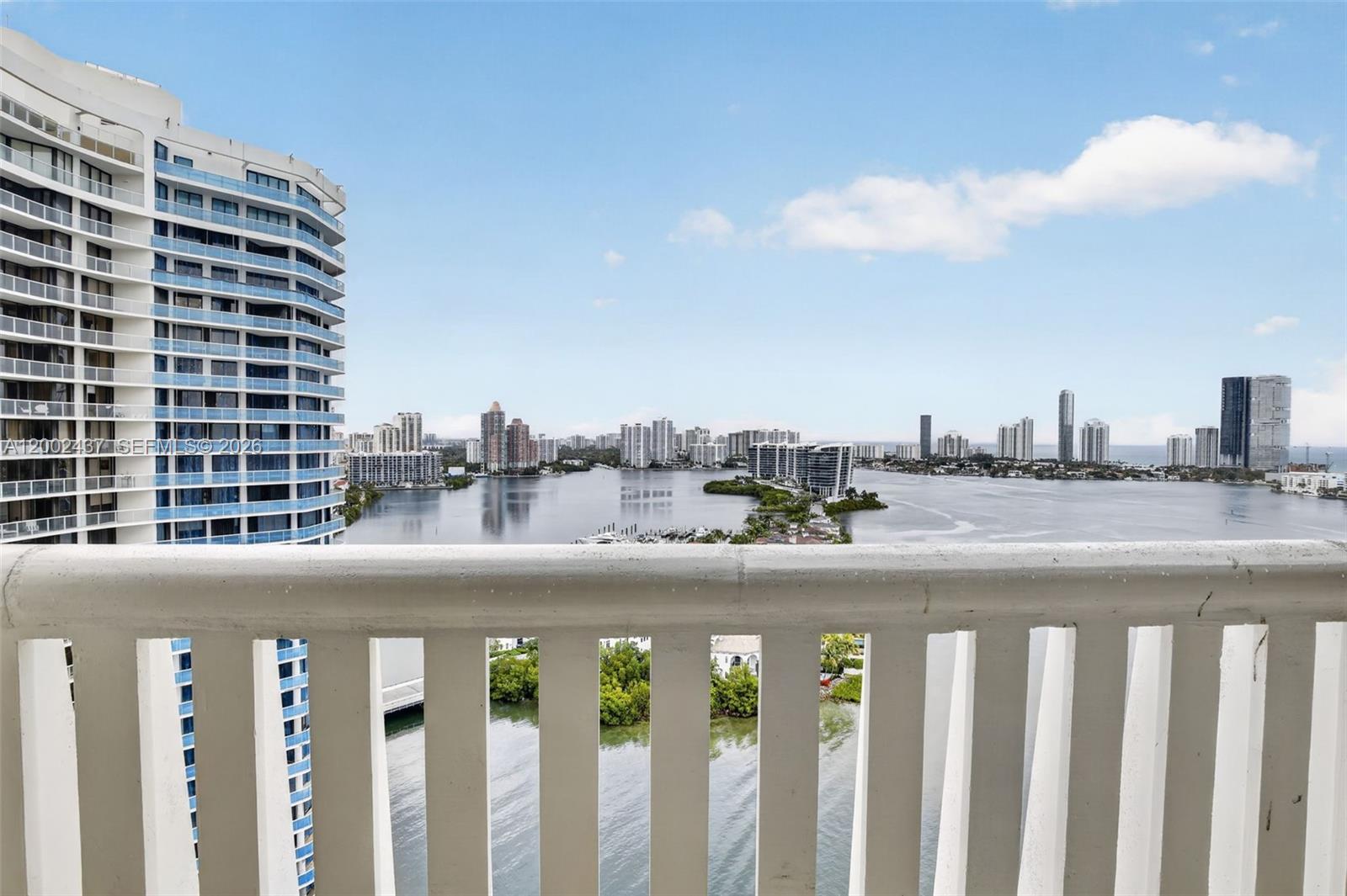 3000 Island Blvd #2404, Aventura FL 33160