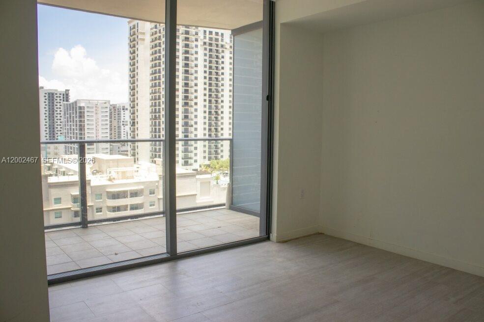 1000 Brickell Plz #1906, Miami FL 33131