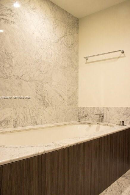 1000 Brickell Plz #1906, Miami FL 33131