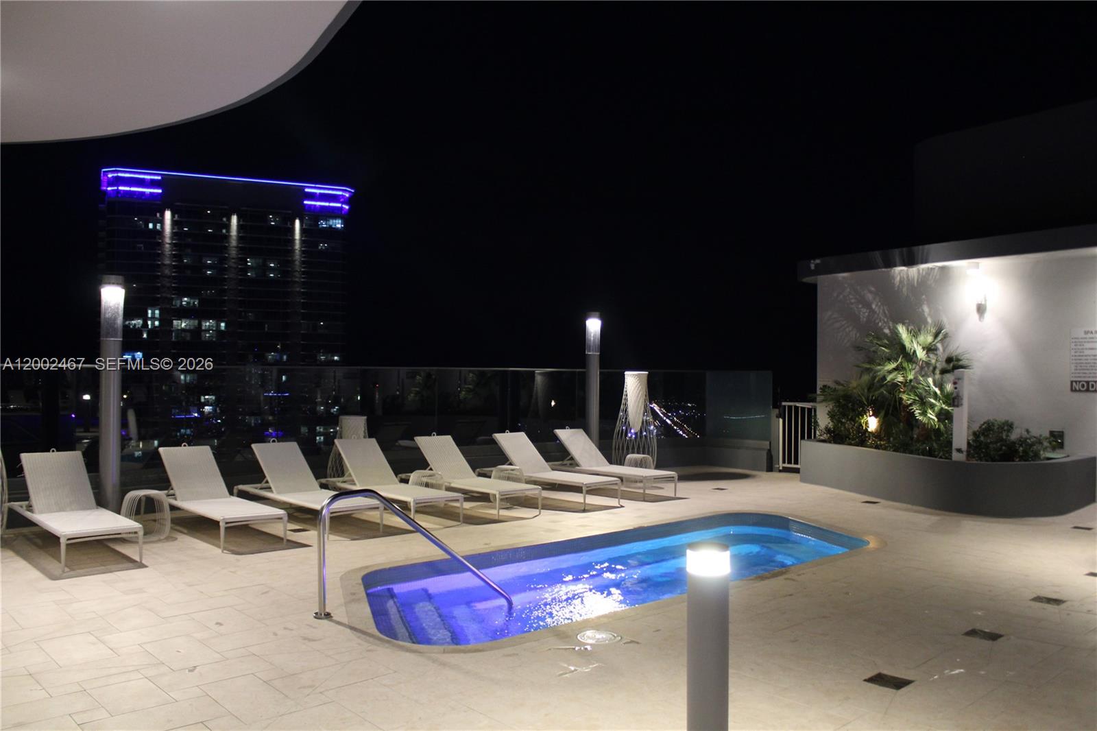1000 Brickell Plz #1906, Miami FL 33131