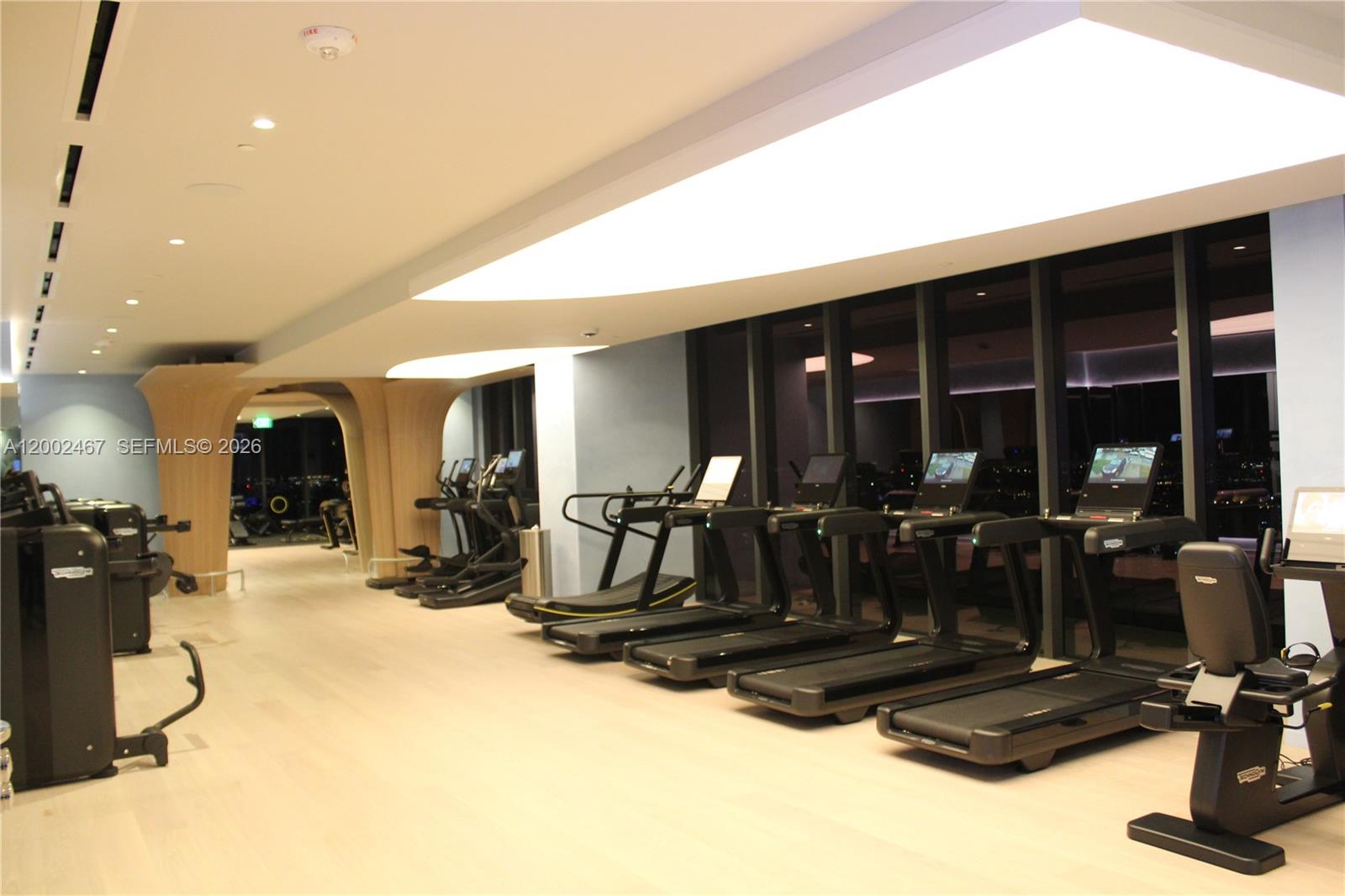 1000 Brickell Plz #1906, Miami FL 33131