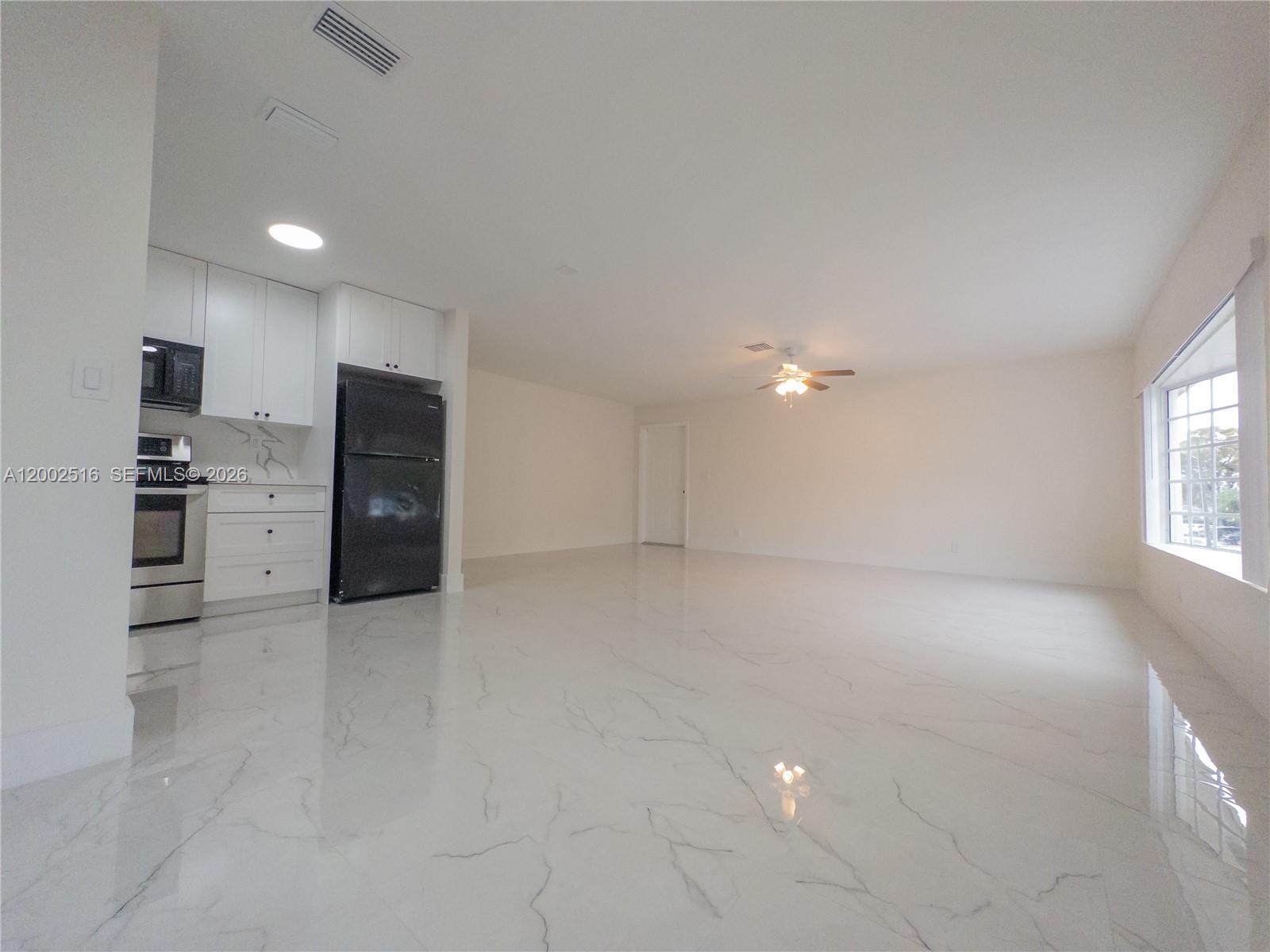 5400 NW 18th St #3N, Lauderhill FL 33313