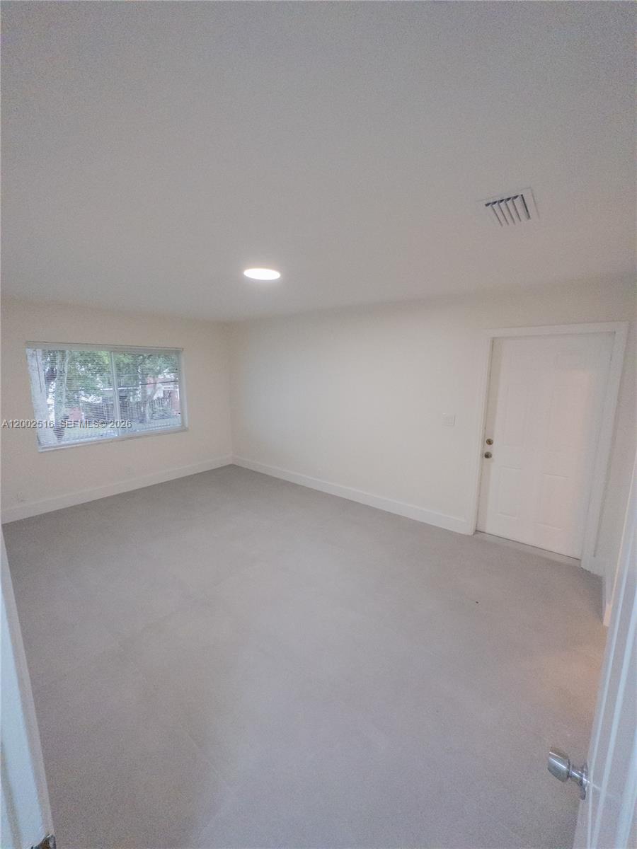 5400 NW 18th St #3N, Lauderhill FL 33313