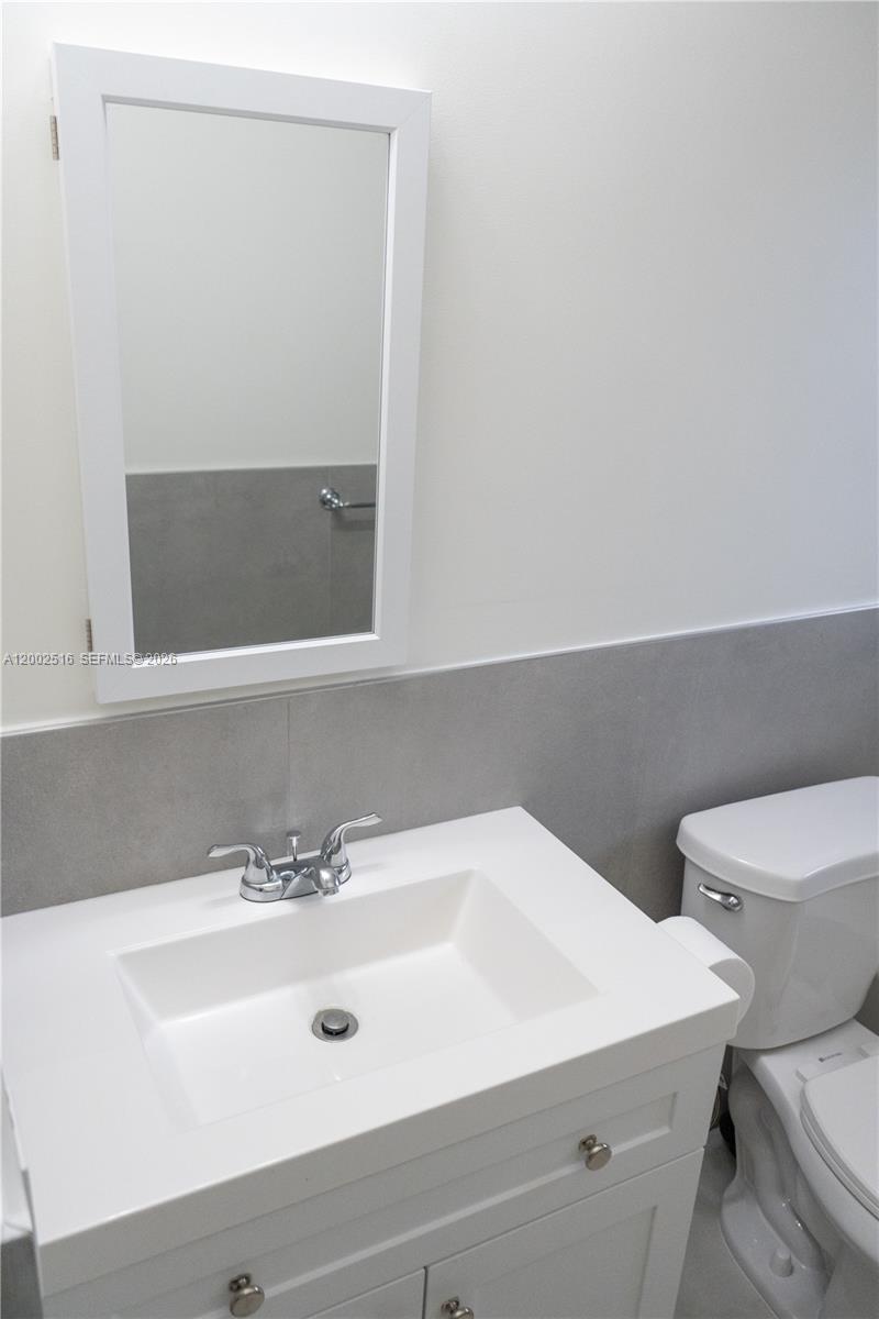 5400 NW 18th St #3N, Lauderhill FL 33313