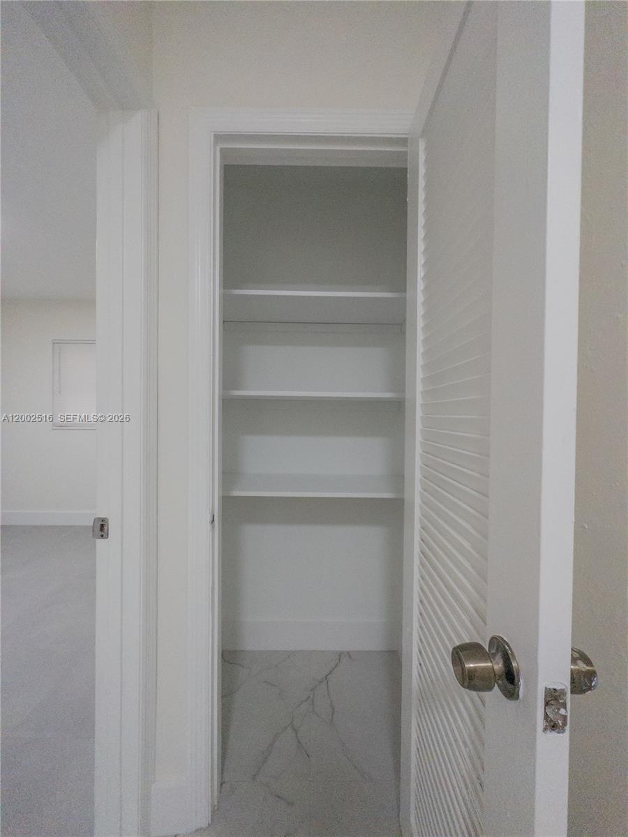 5400 NW 18th St #3N, Lauderhill FL 33313