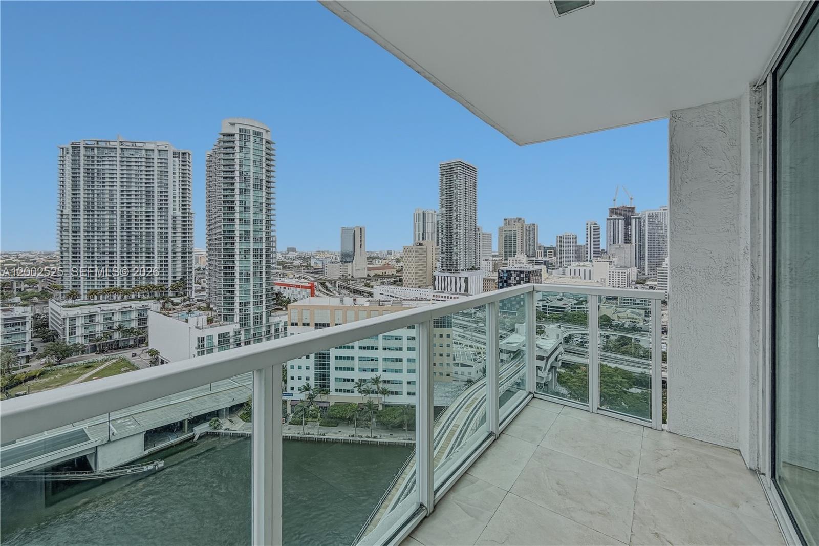 31 SE 5th St #2301, Miami FL 33131