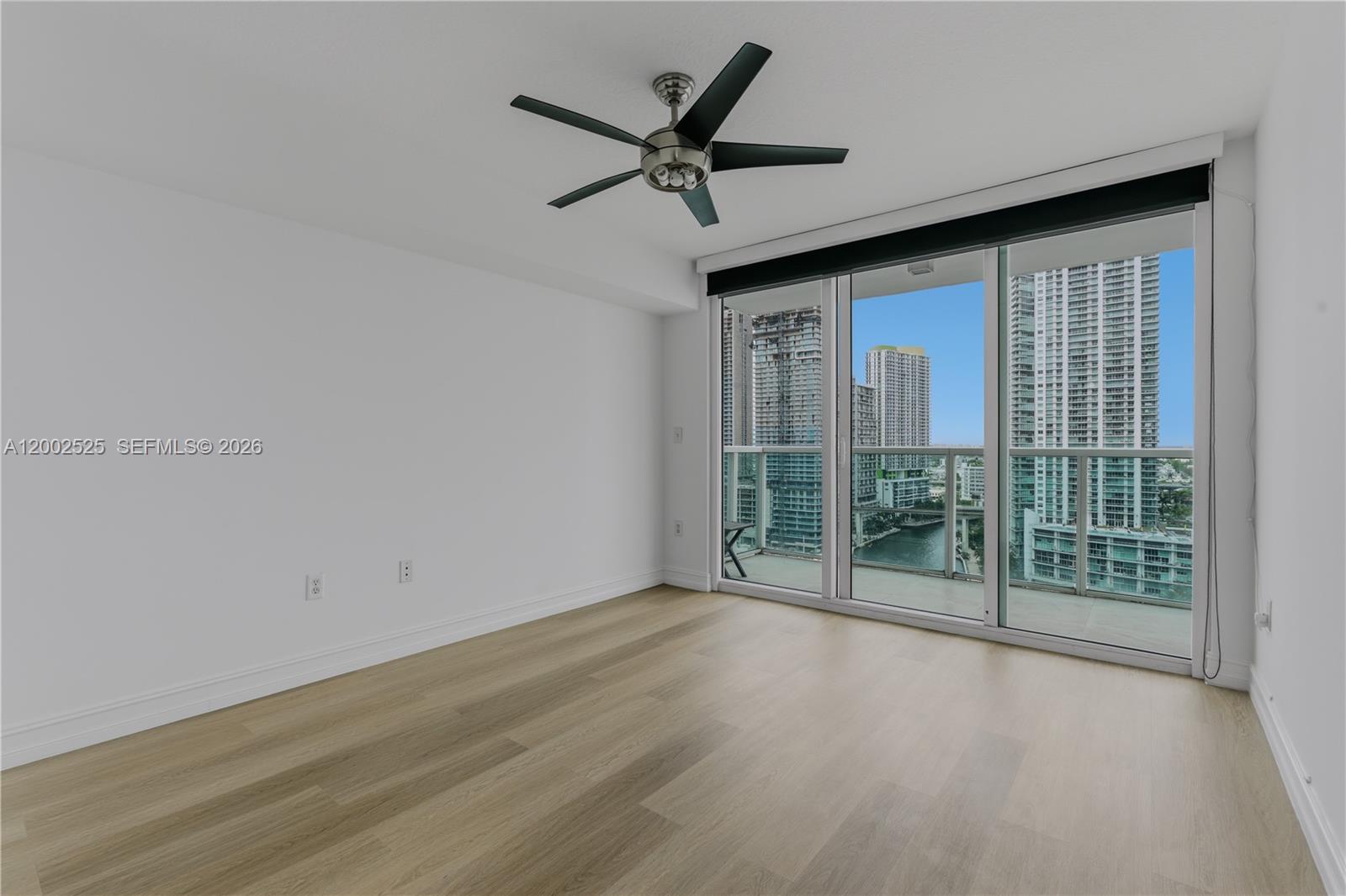 31 SE 5th St #2301, Miami FL 33131
