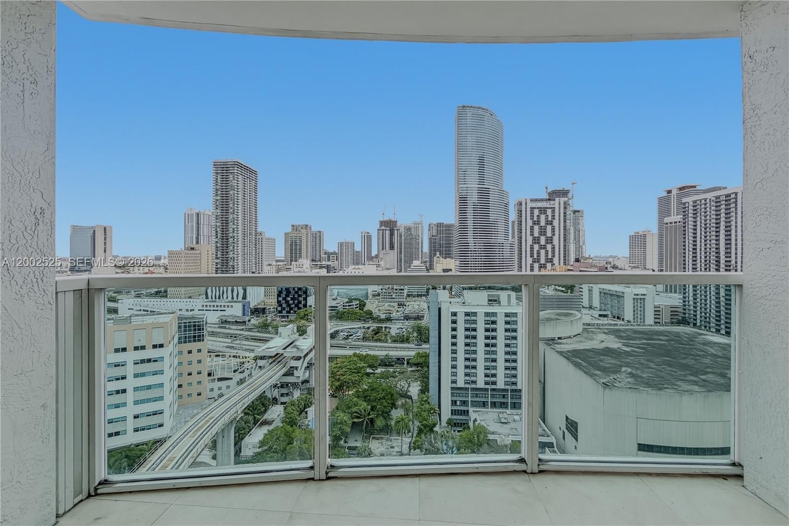 31 SE 5th St #2301, Miami FL 33131