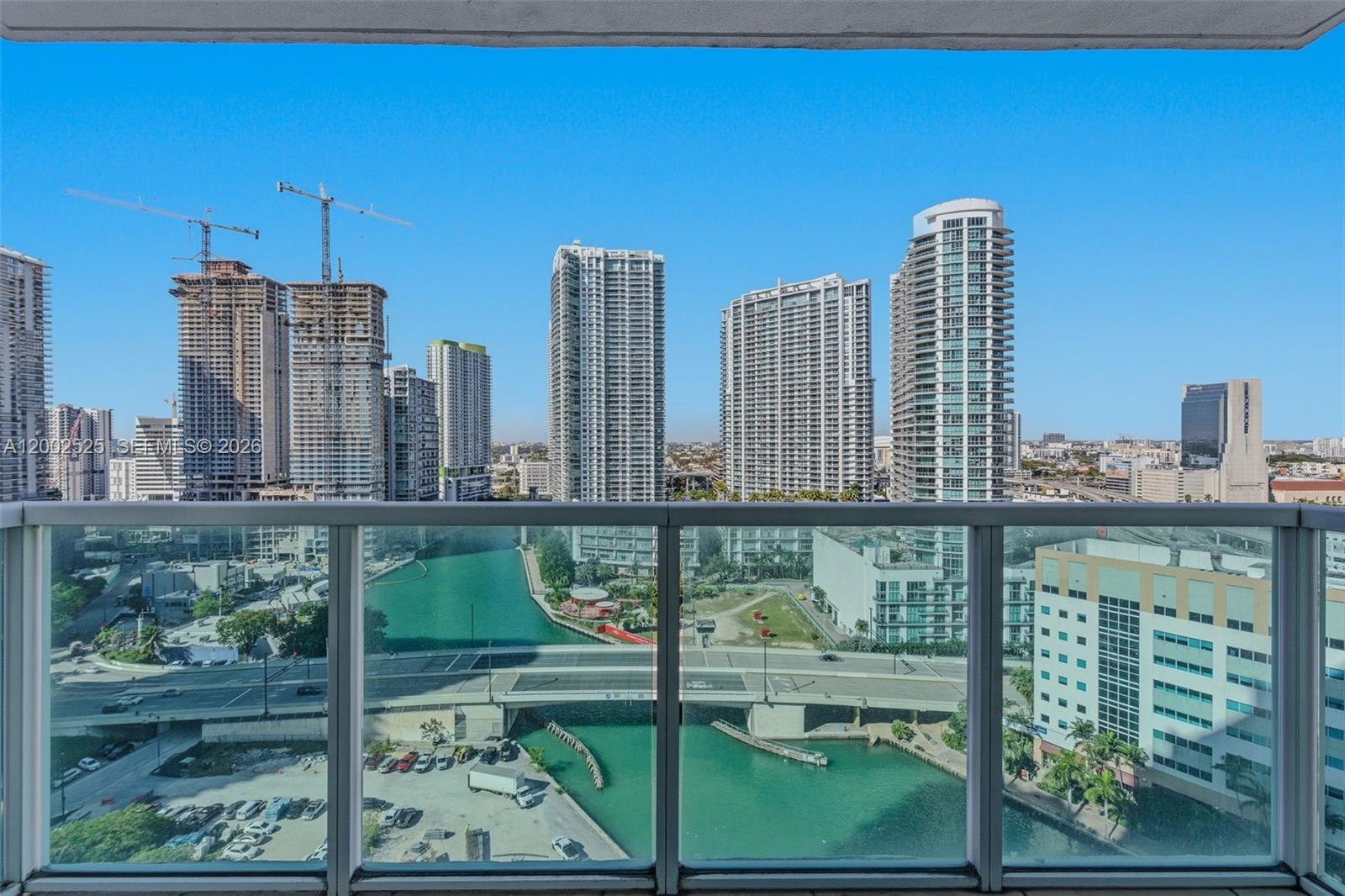 31 SE 5th St #2301, Miami FL 33131