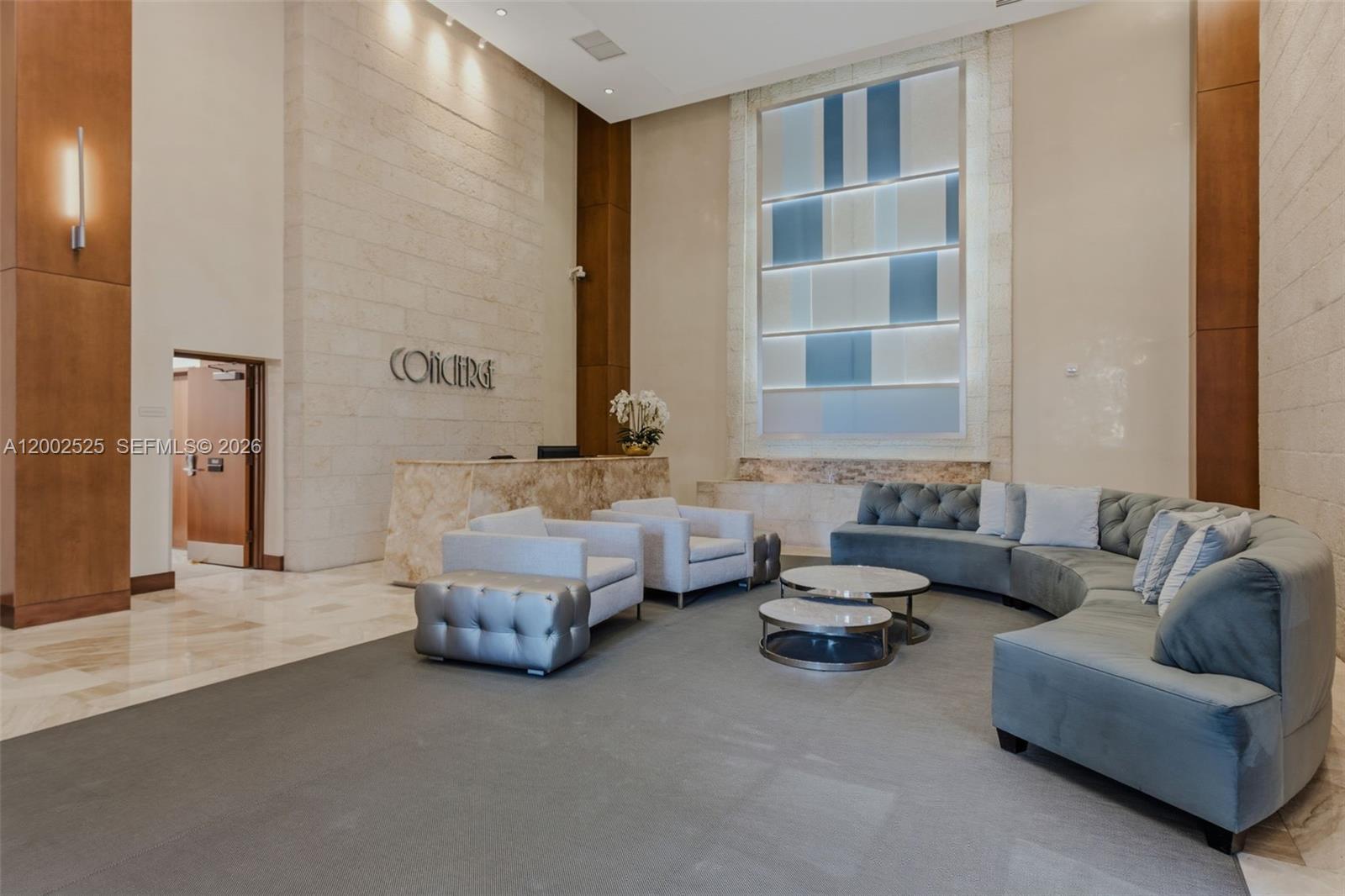 31 SE 5th St #2301, Miami FL 33131