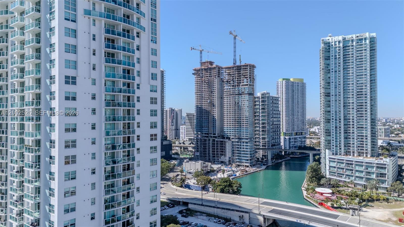 31 SE 5th St #2301, Miami FL 33131