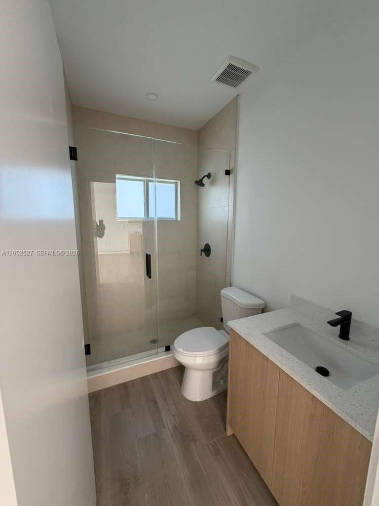 831 SE 9th Ave, Hialeah FL 33010