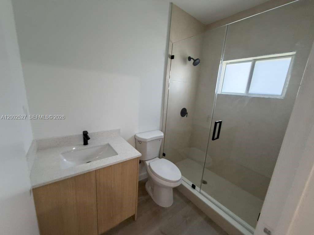831 SE 9th Ave, Hialeah FL 33010