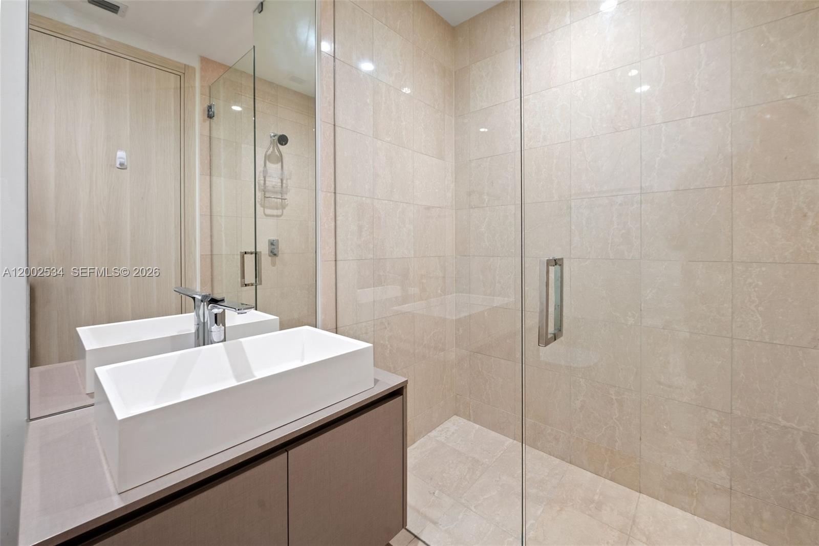 1000 Brickell Plz #PH5103, Miami FL 33131