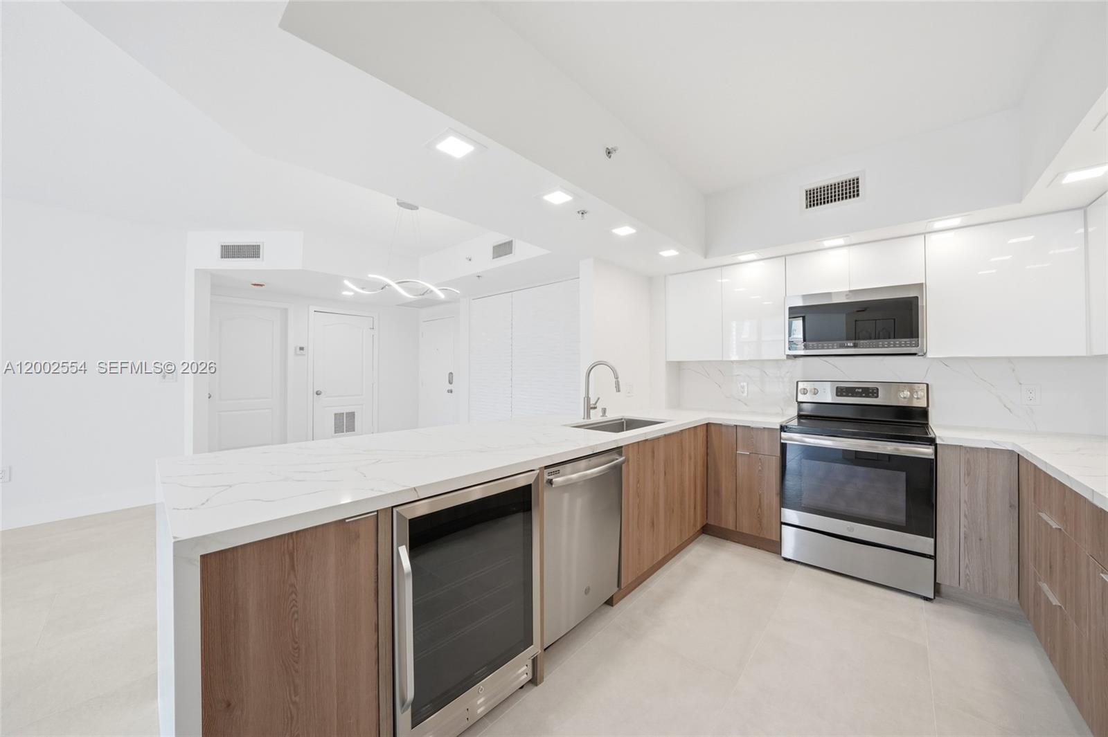 110 N Federal Hwy #1401, Fort Lauderdale FL 33301