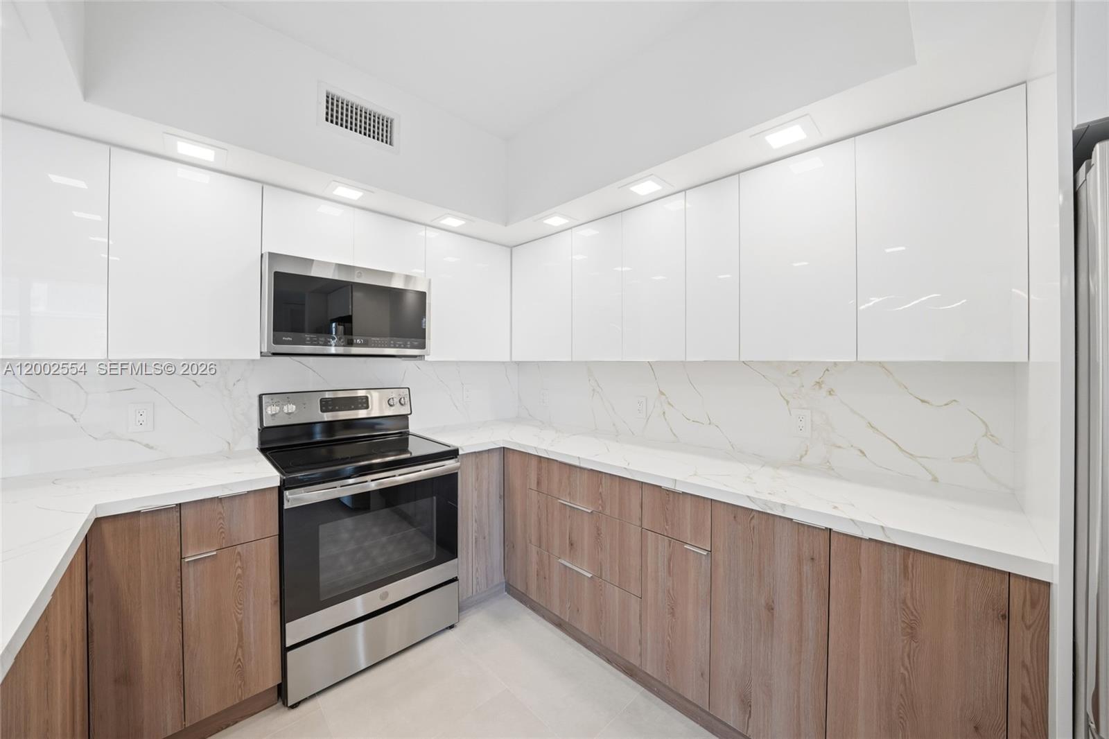 110 N Federal Hwy #1401, Fort Lauderdale FL 33301