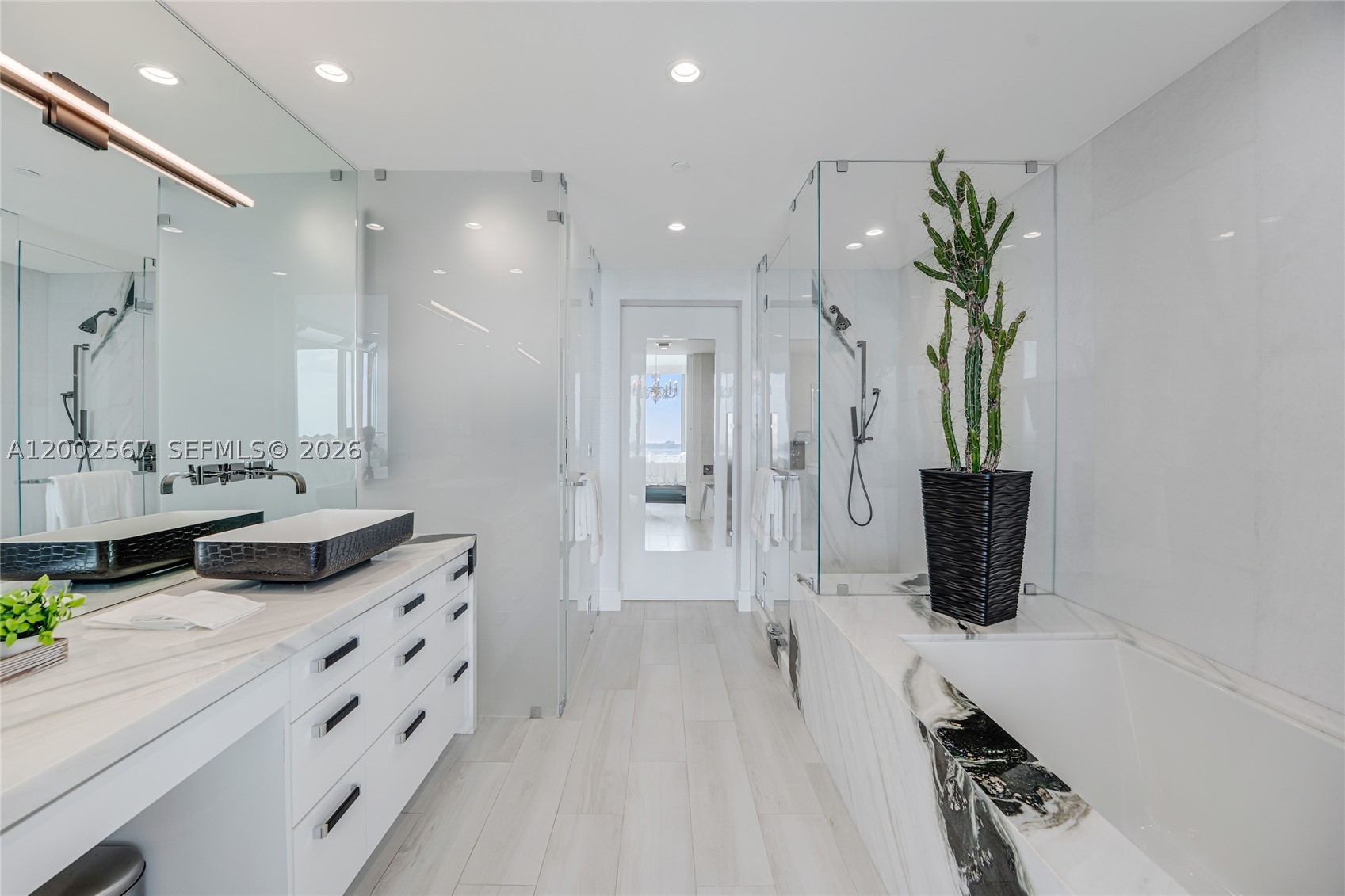 2900 NE 7th Ave #4003, Miami FL 33137