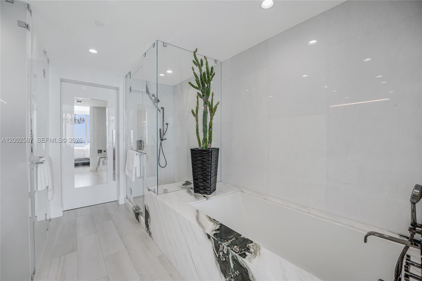 2900 NE 7th Ave #4003, Miami FL 33137