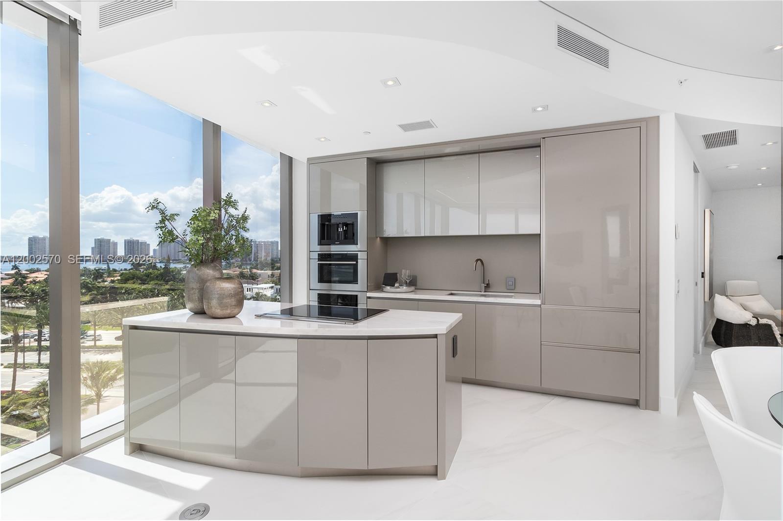 18975 Collins Ave #504, Sunny Isles Beach FL 33160