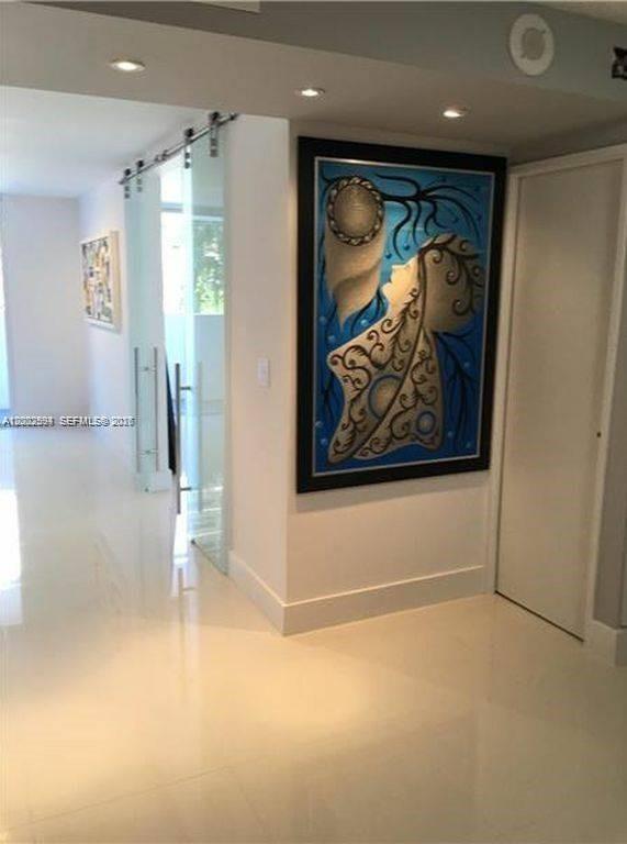 200 SE 15th Rd #3F, Miami FL 33129