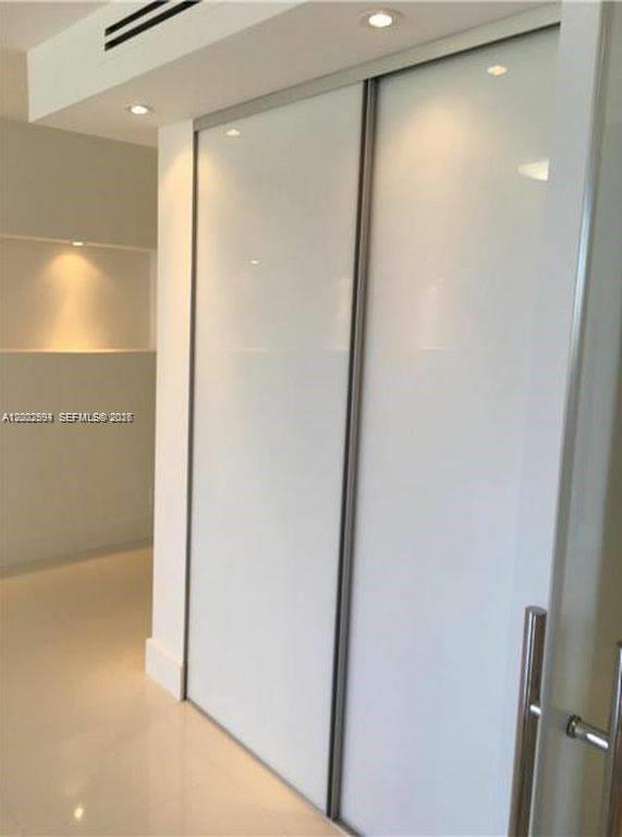 200 SE 15th Rd #3F, Miami FL 33129