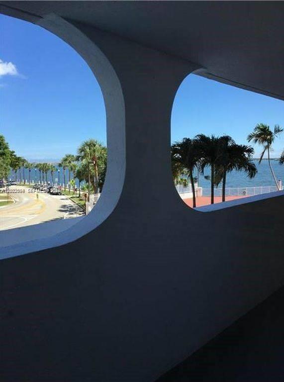 200 SE 15th Rd #3F, Miami FL 33129