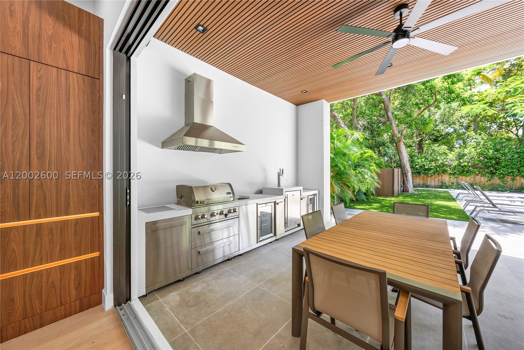 260 NW 47th St, Miami FL 33127