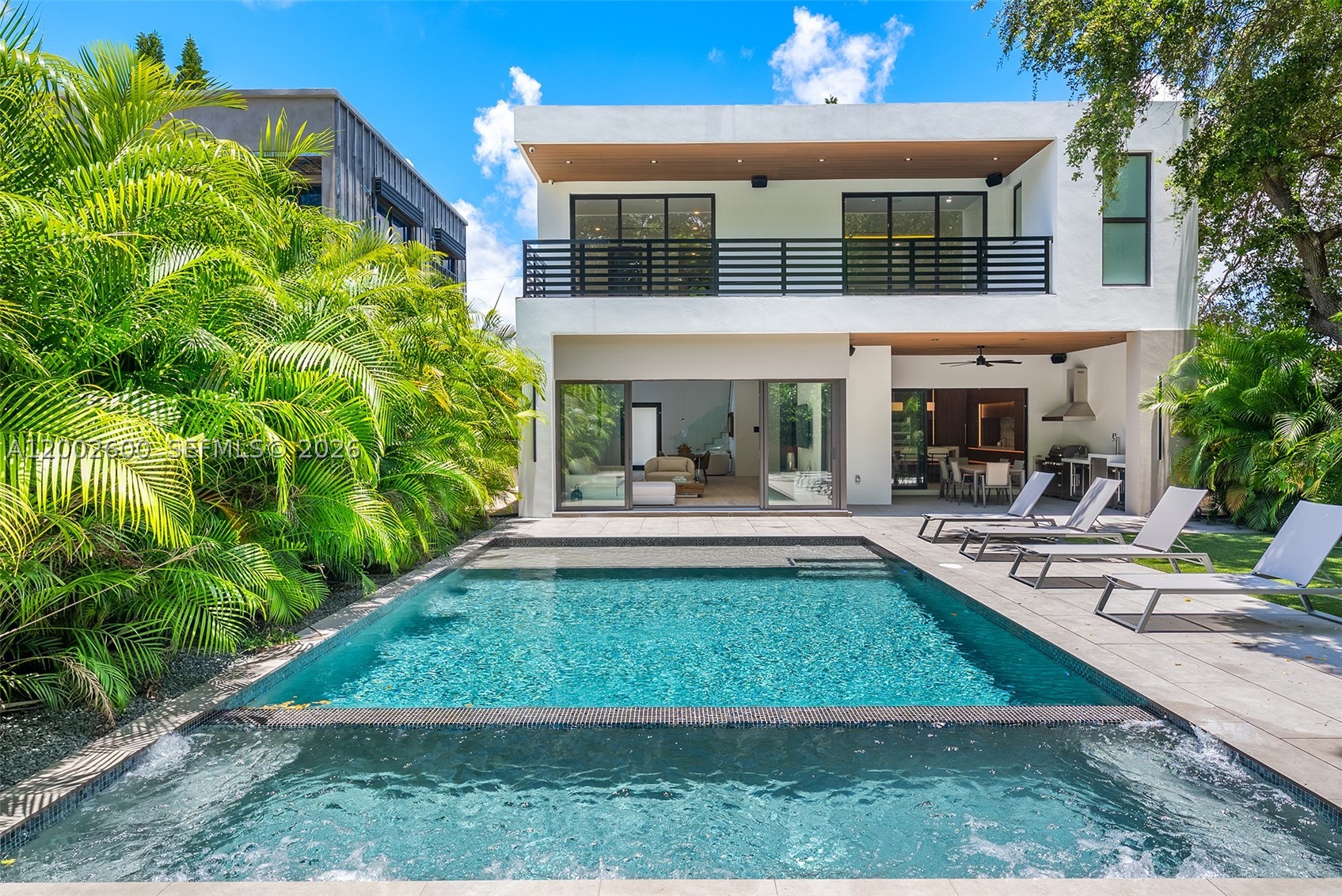 260 NW 47th St, Miami FL 33127