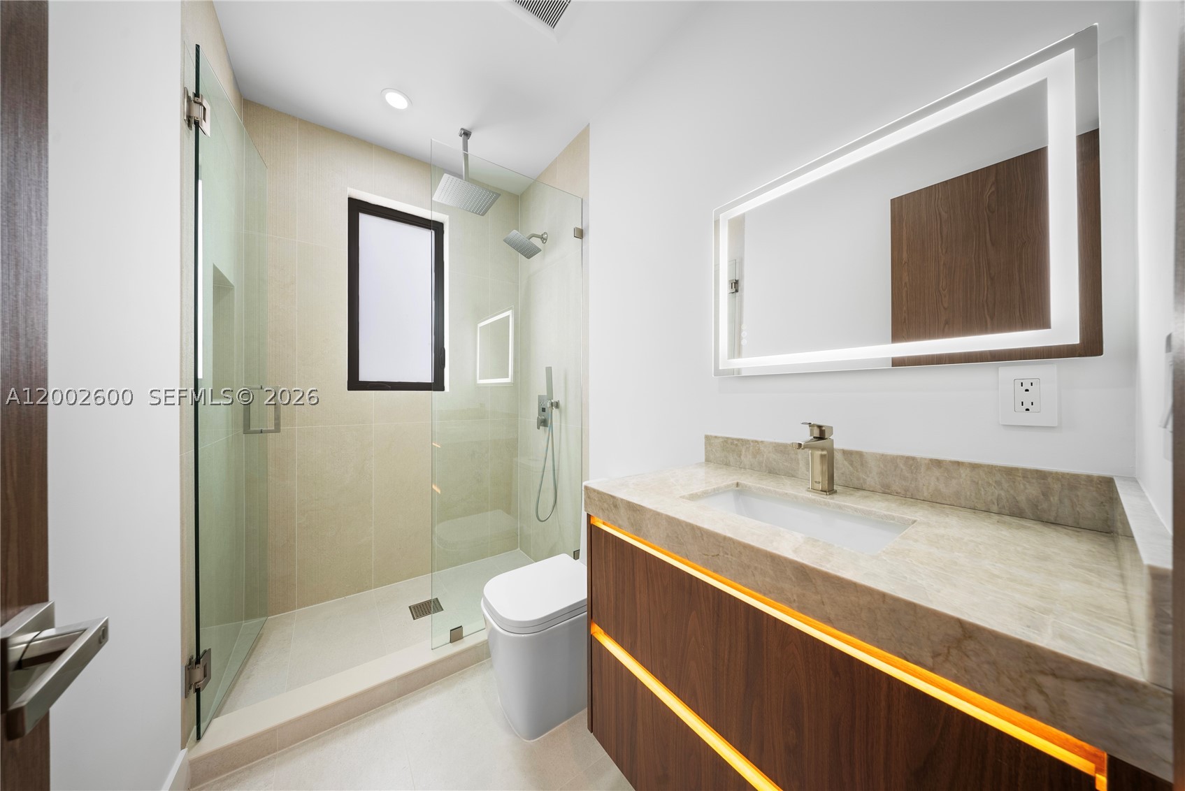 260 NW 47th St, Miami FL 33127
