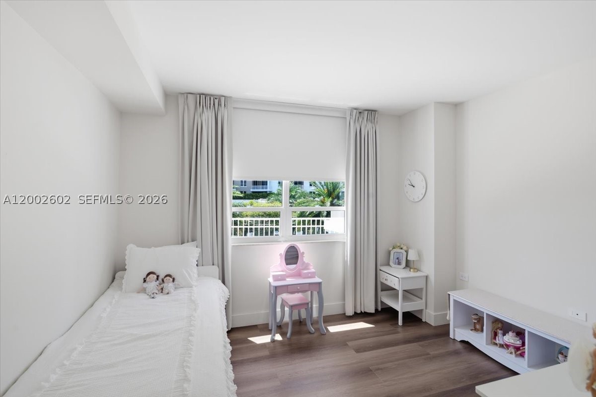801 Brickell Key Blvd #409, Miami FL 33131