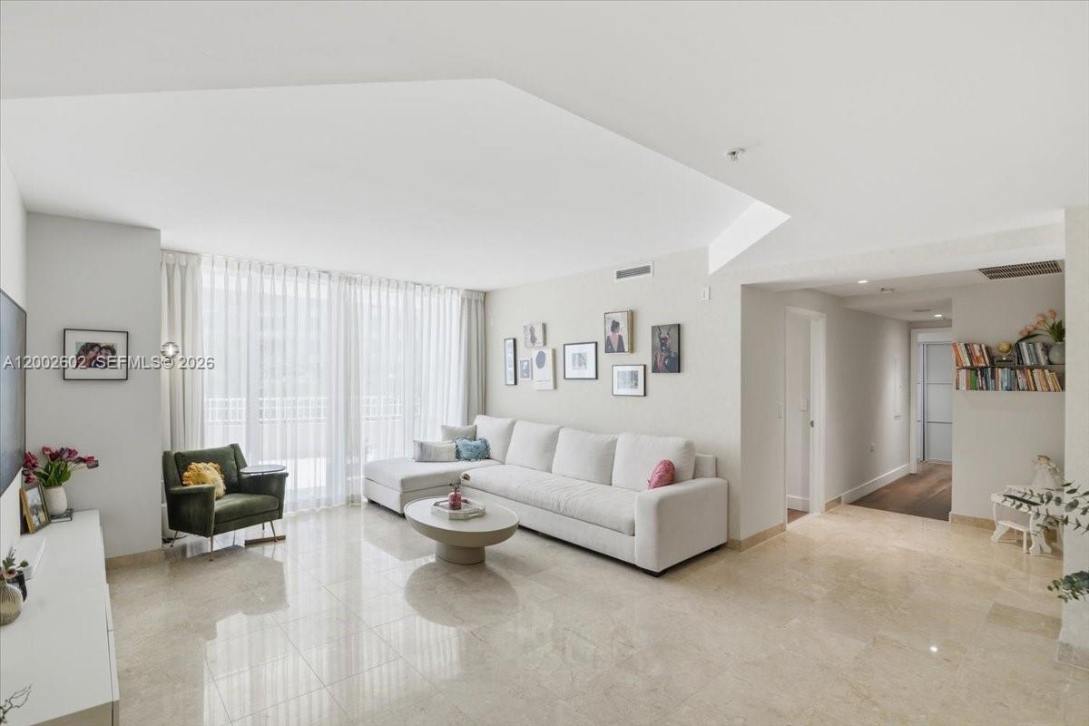 801 Brickell Key Blvd #409, Miami FL 33131
