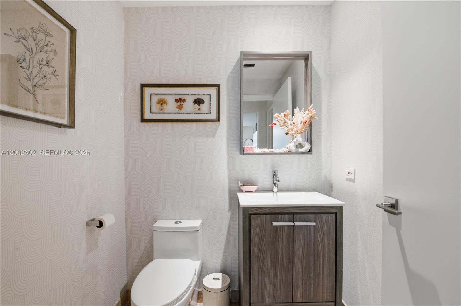 801 Brickell Key Blvd #409, Miami FL 33131
