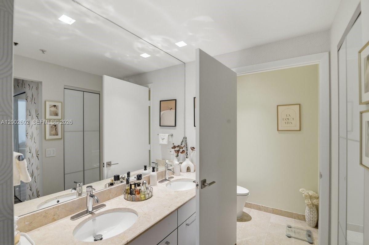 801 Brickell Key Blvd #409, Miami FL 33131