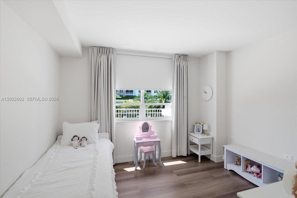 801 Brickell Key Blvd #409, Miami FL 33131