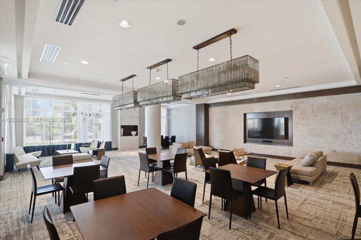 801 Brickell Key Blvd #409, Miami FL 33131