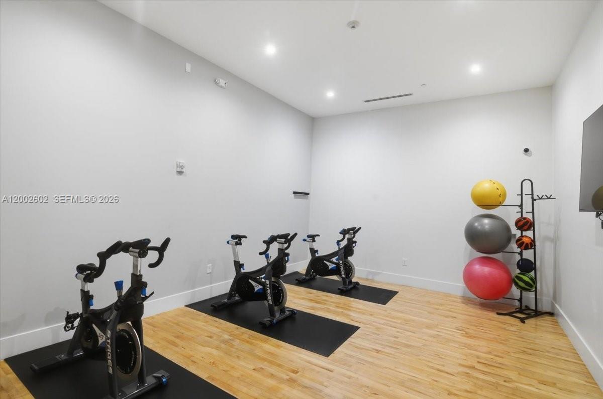 801 Brickell Key Blvd #409, Miami FL 33131
