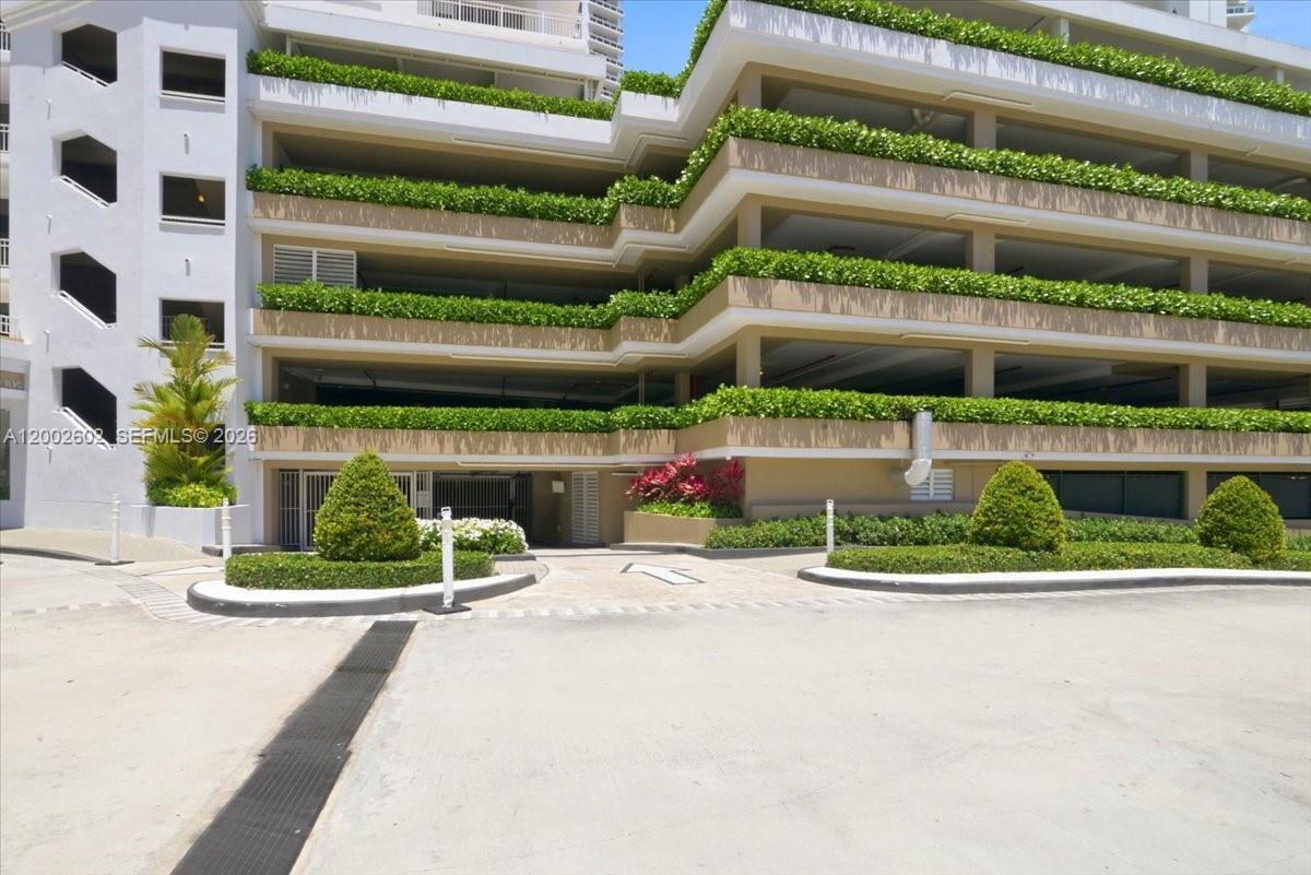 801 Brickell Key Blvd #409, Miami FL 33131