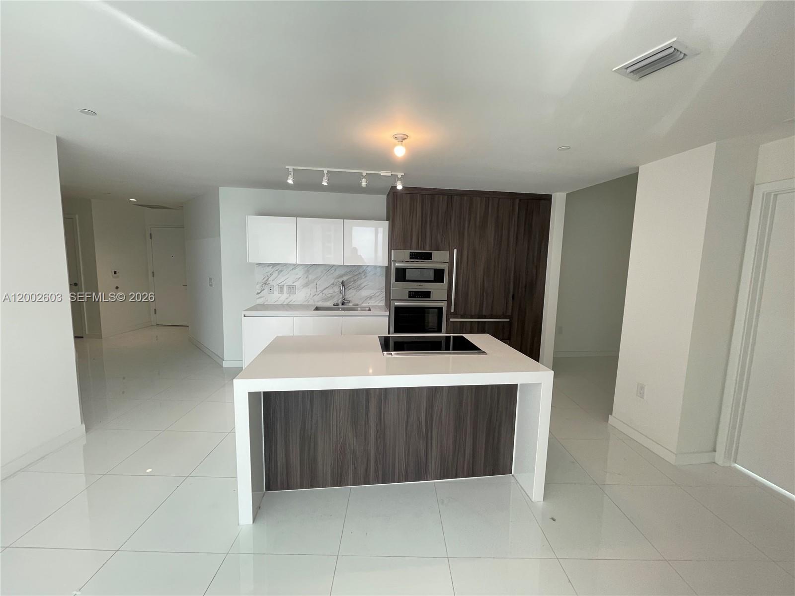 851 NE 1st Ave #3103, Miami FL 33132