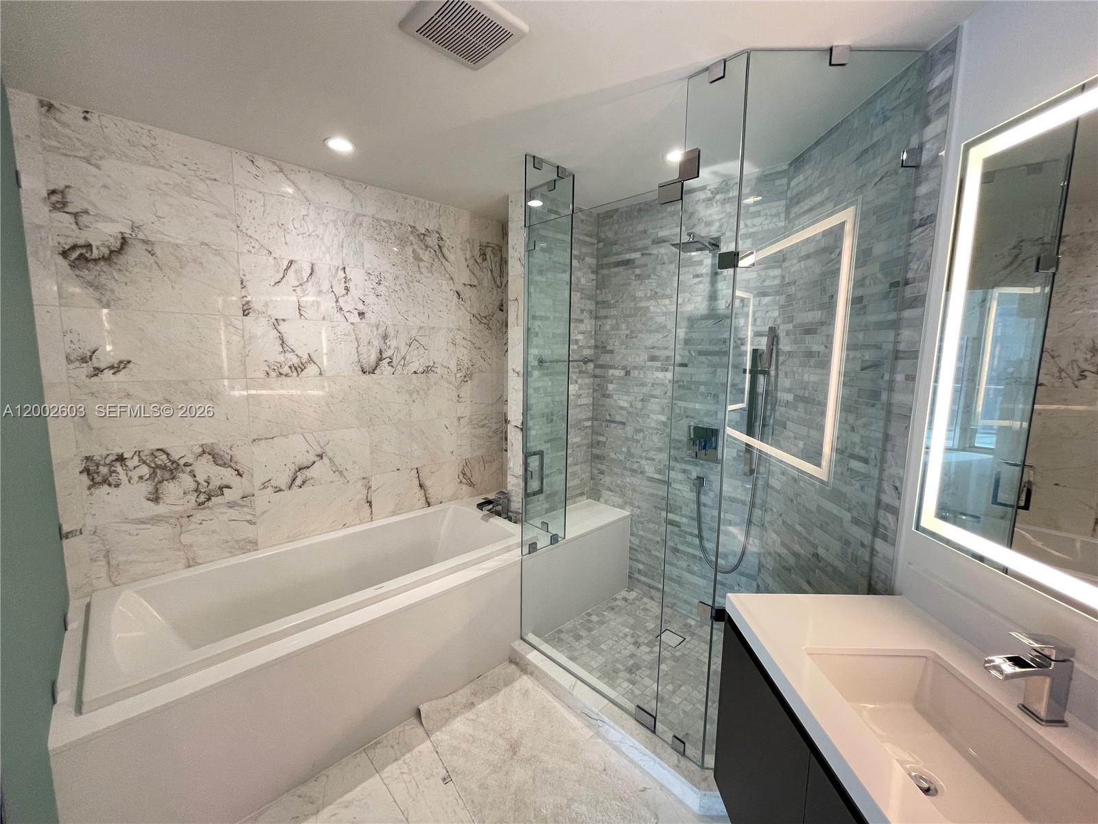 851 NE 1st Ave #3103, Miami FL 33132