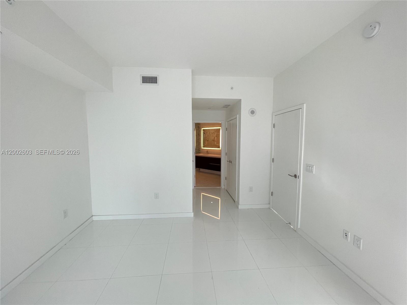 851 NE 1st Ave #3103, Miami FL 33132