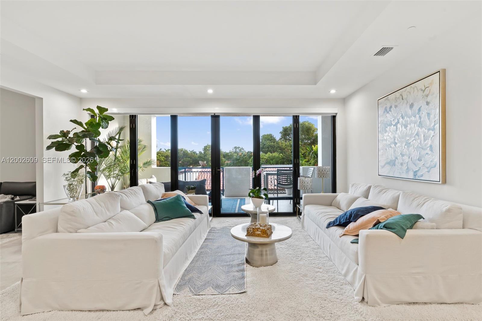 718 Valencia Ave #307, Coral Gables FL 33134