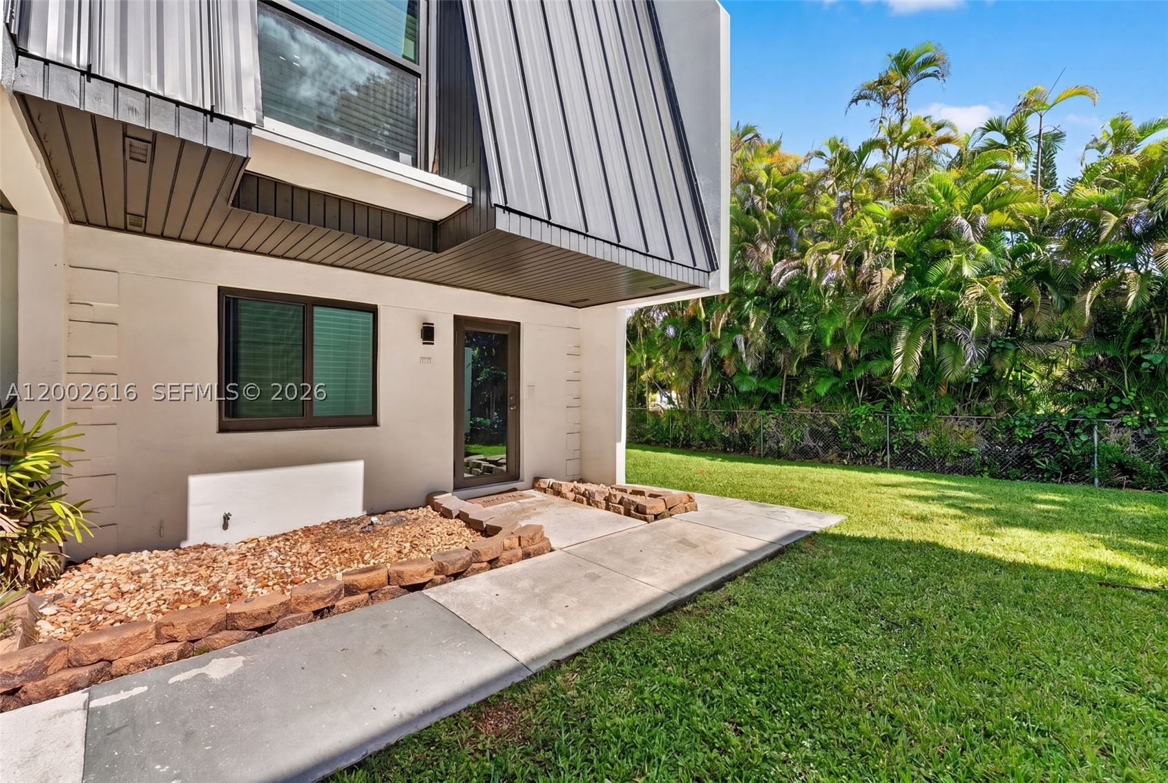 5555 Ludlam Rd #23, South Miami FL 33155
