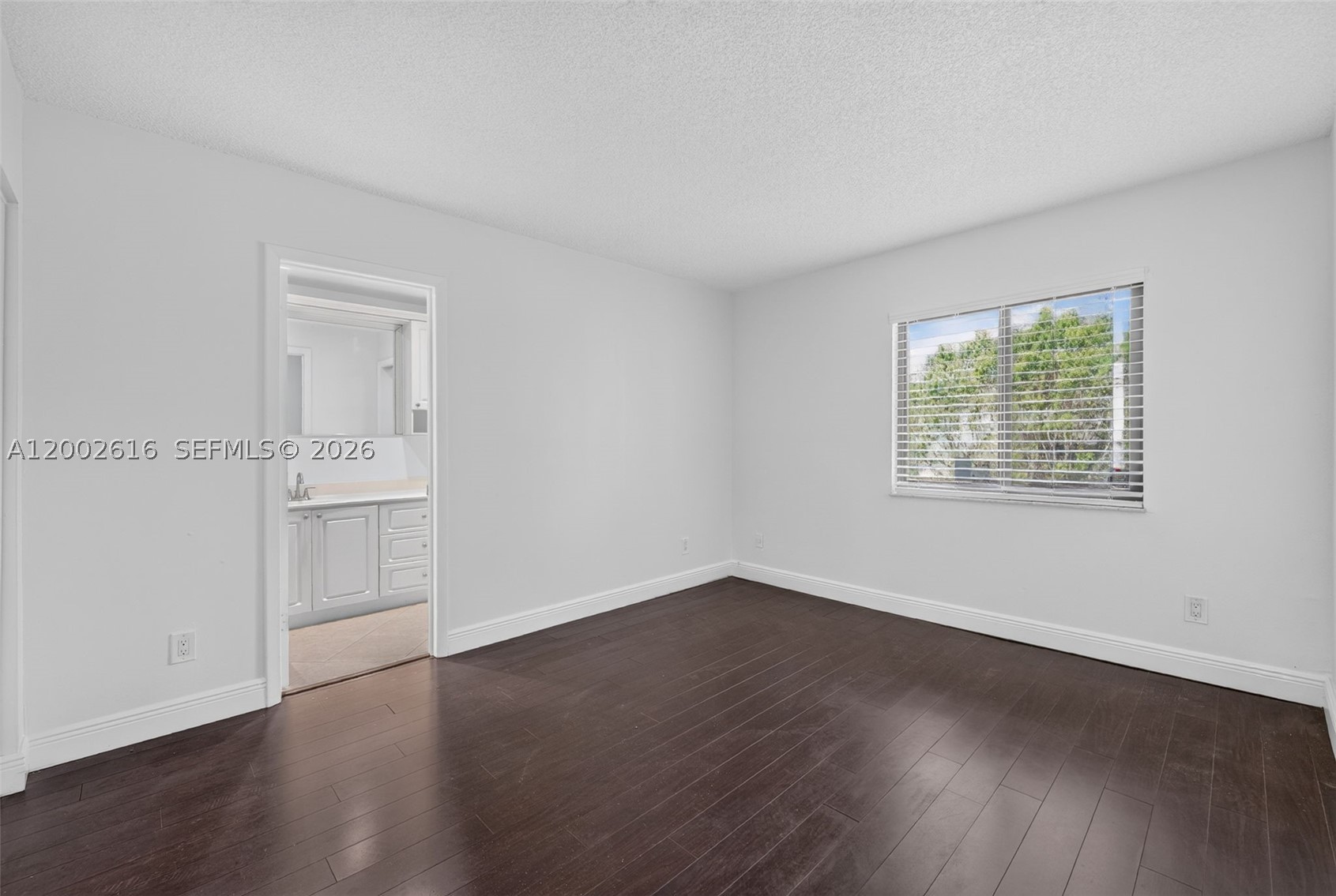 5555 Ludlam Rd #23, South Miami FL 33155