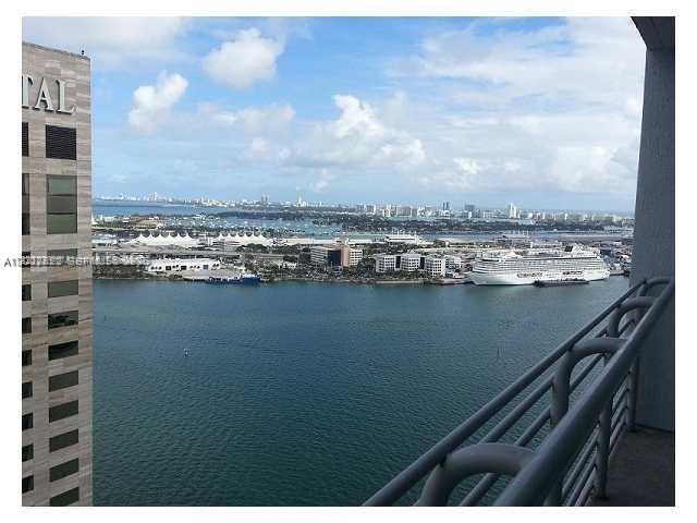 Miami FL 33131 - A12002622