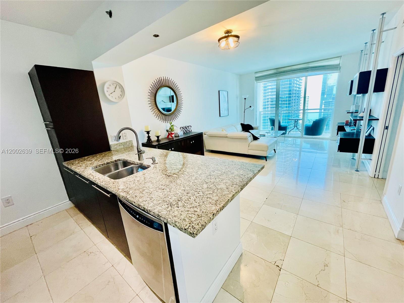 950 Brickell Bay Dr #3703, Miami FL 33131