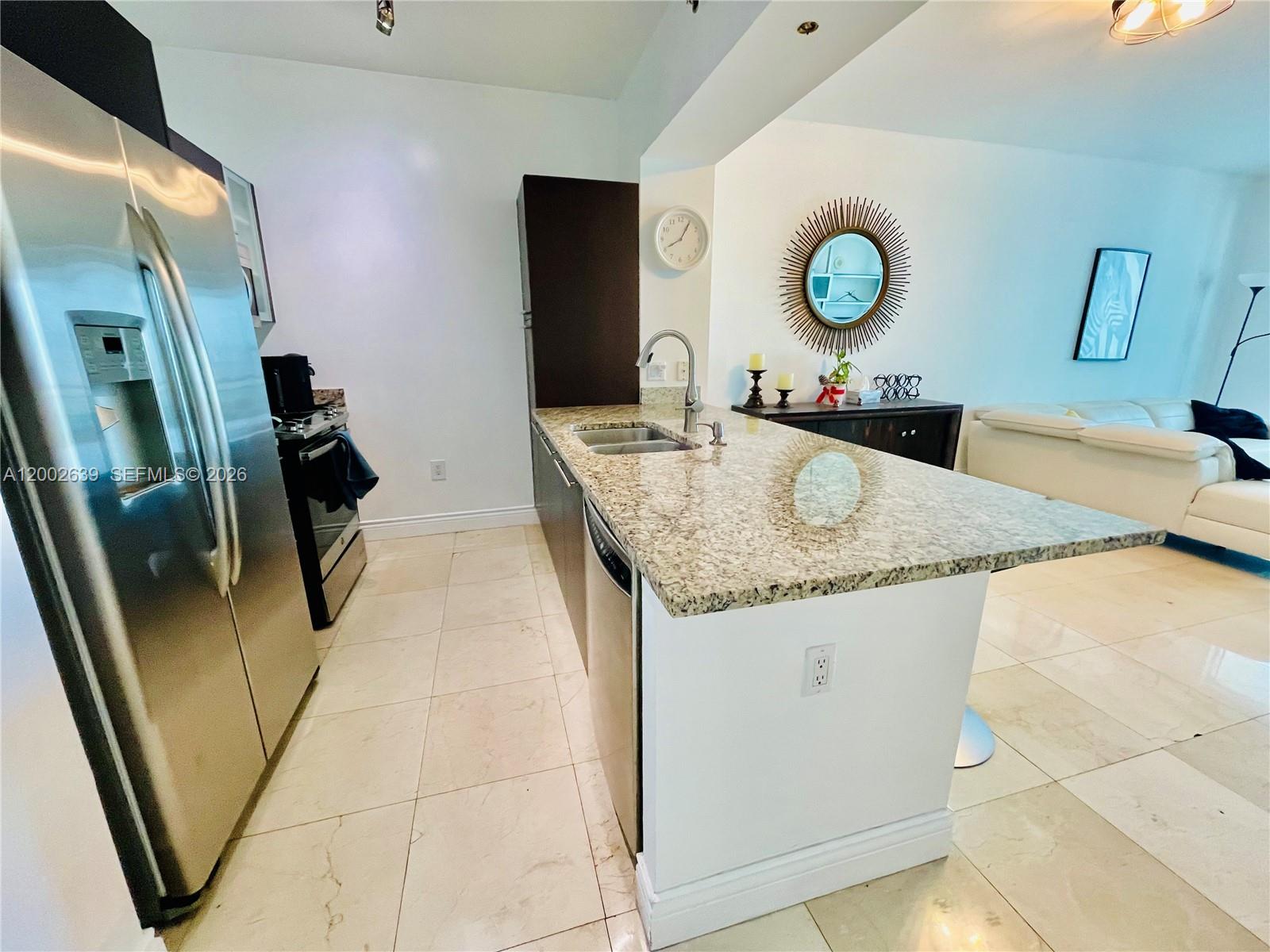950 Brickell Bay Dr #3703, Miami FL 33131