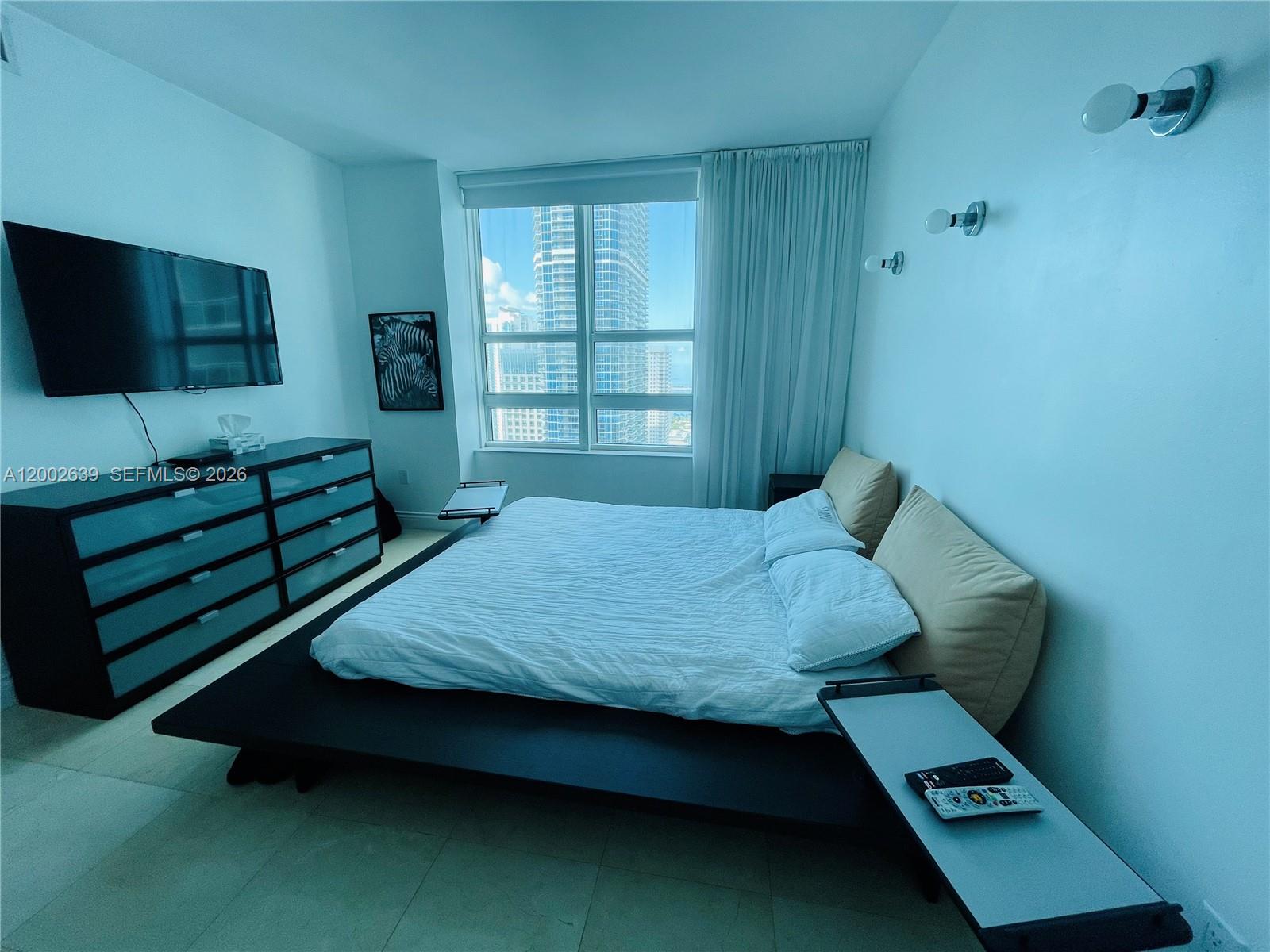 950 Brickell Bay Dr #3703, Miami FL 33131