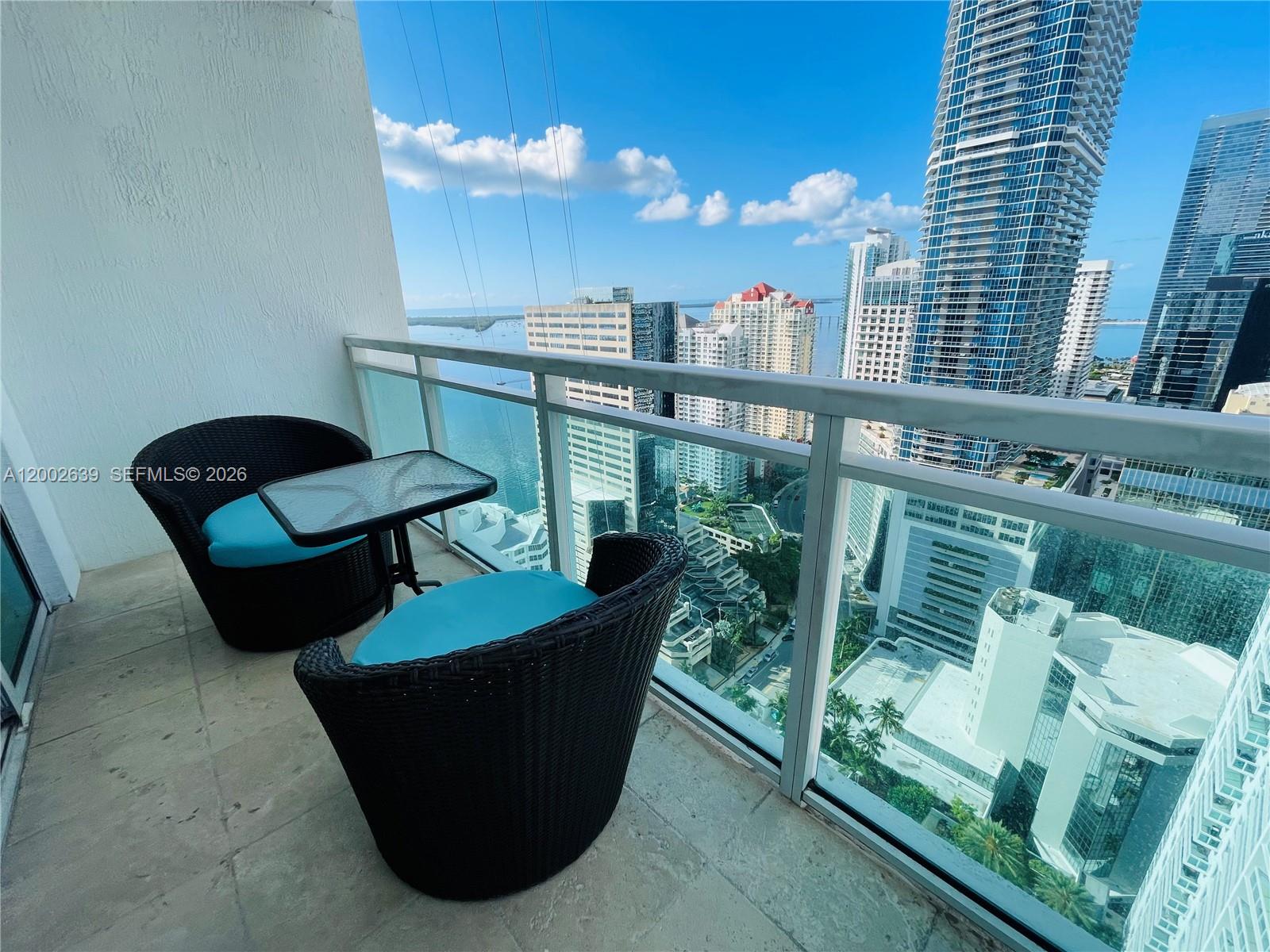 950 Brickell Bay Dr #3703, Miami FL 33131