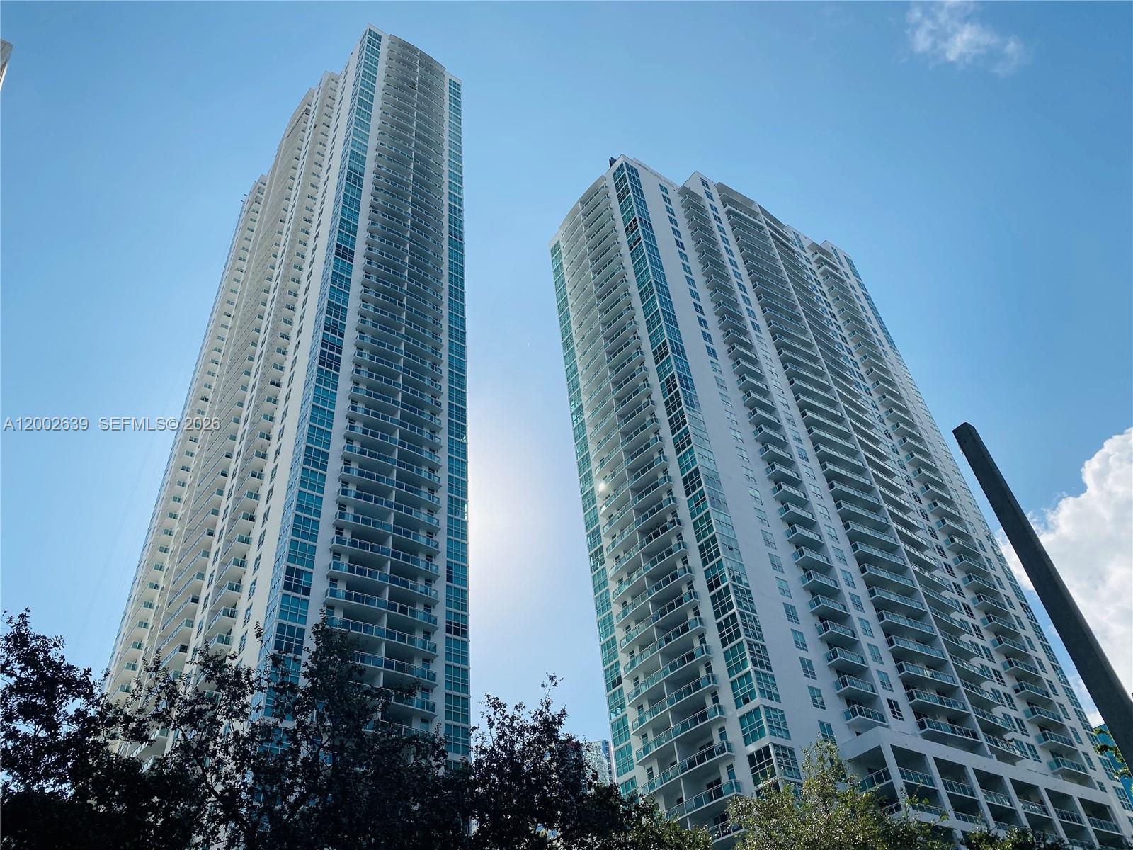 950 Brickell Bay Dr #3703, Miami FL 33131